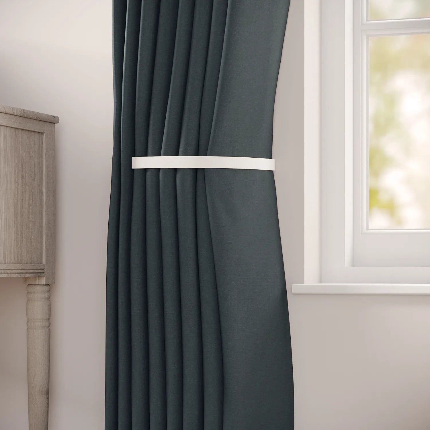 Metal Holdback Pair - Oyster